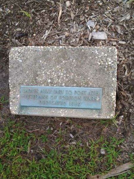 VFW POST 4715 LADIES AUXILIARY MEMORIAL TREE PLAQUE