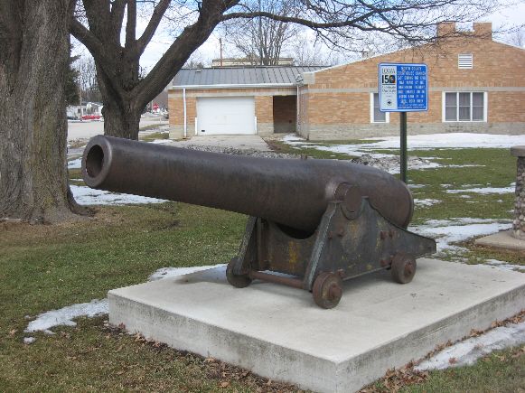 WORTH COUNTY COURTHOUSE CANNON MEMORIAL