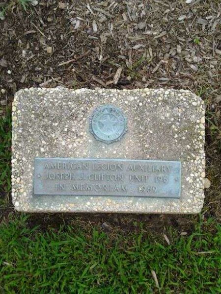 JOSEPH J. CLIFTON UNIT 196 AUXILIARY MEMORIAL TREE PLAQUE