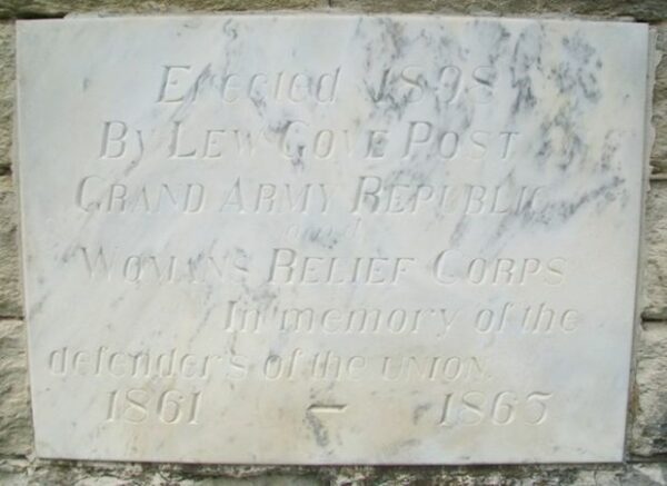 LEW GOVE POST CIVIL WAR MEMORIAL CANNON STONE