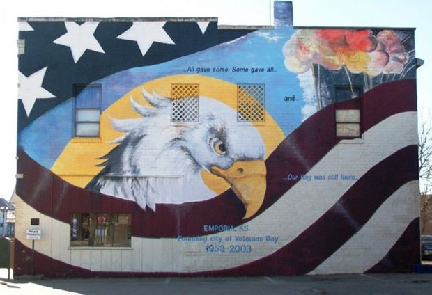EMPORIA VETERANS MEMORIAL MURAL