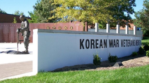 KANSAS KOREAN WAR VETERANS MEMORIAL ENTRANCE STONE