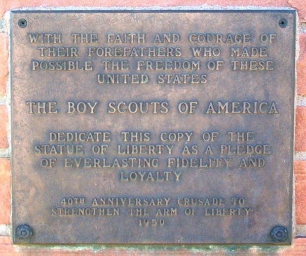 FINNEY COUNTY REPLICA OF THE STATUE OF LIBERTY MEMORIAL PLAQUE