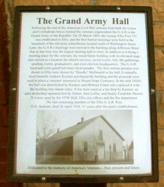 THE GRAND ARMY HALL MEMORIAL PLAQUE