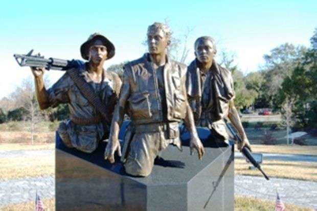 THE THREE SERVICEMEN STATUE SOUTH WAR MEMORIAL