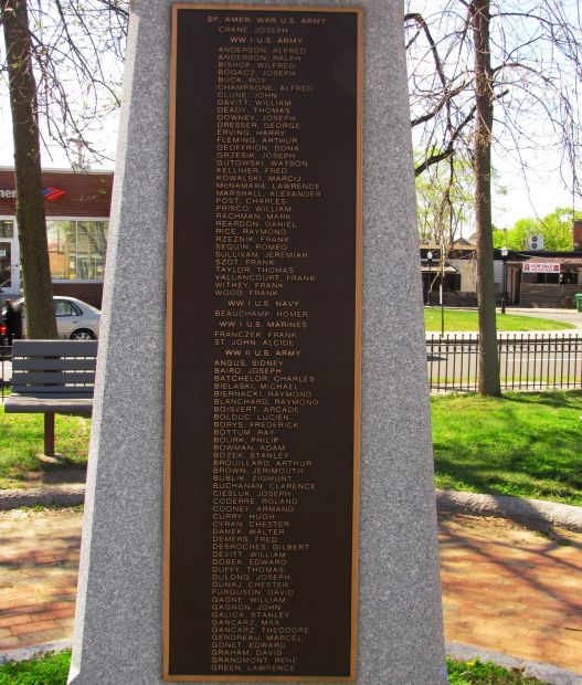 CHICOPEE WAR VETERANS MEMORIAL PLAQUE B