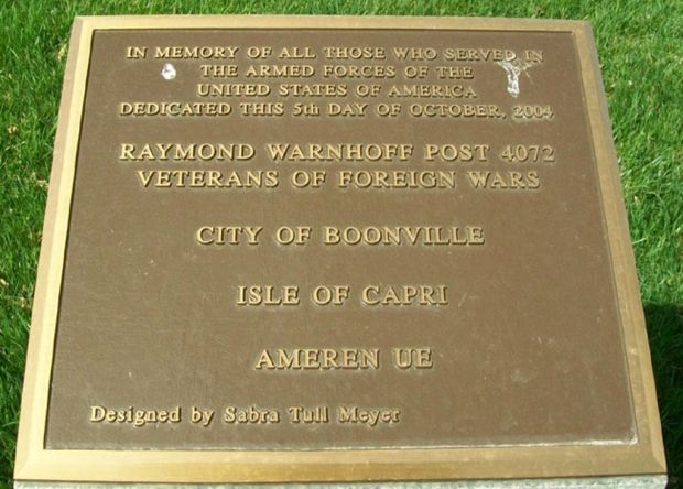 BOONVILLE VETERANS MEMORIAL PLAQUE A