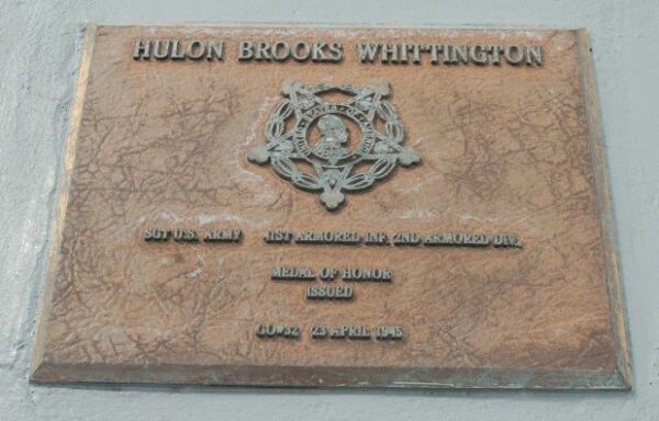 HULON BROOKS WHITTINGTON MEDAL OF HONOR WAR MEMORIAL PLAQUE