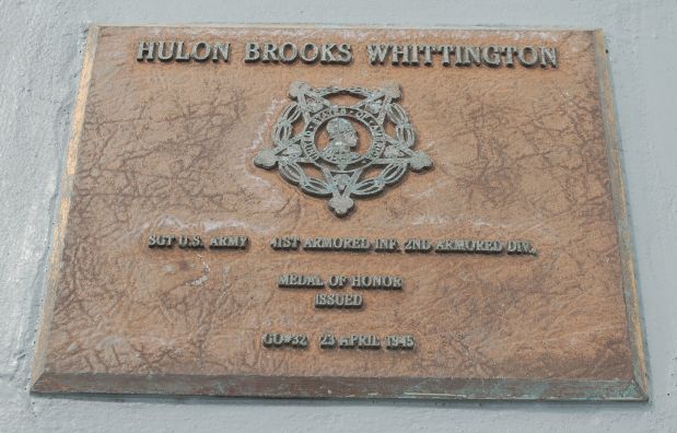 HULON BROOKS WHITTINGTON MEDAL OF HONOR WAR MEMORIAL PLAQUE
