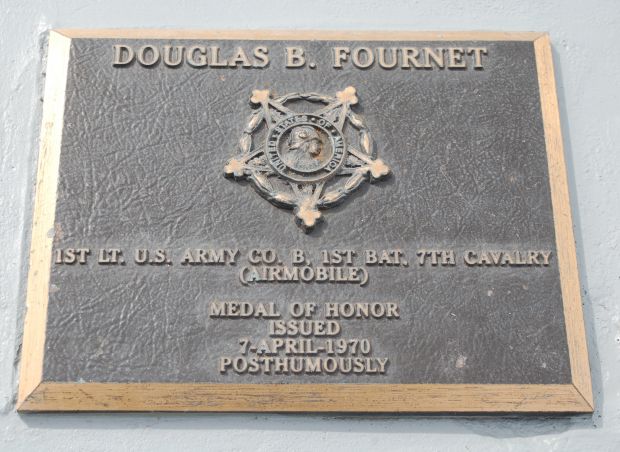 DOUGLAS B. FOURNET MEDAL OF HONOR WAR MEMORIAL PLAQUE