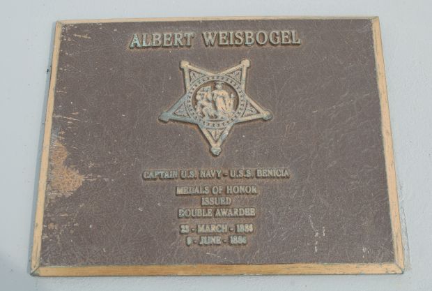 ALBERT WEISBOGEL MEDAL OF HONOR WAR MEMORIAL PLAQUE