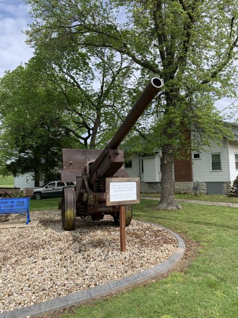 GERMAN WORLD WAR I FIELD GUN MEMORIAL