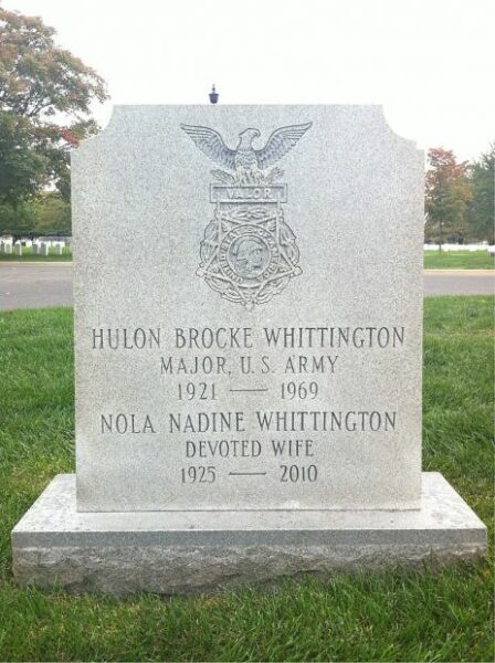 HULON BROCKE WHITTINGTON MEDAL OF HONOR WAR MEMORIAL GRAVESTONE