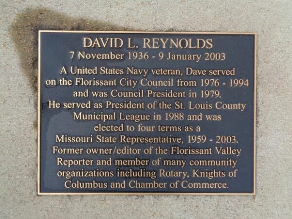 DAVID L. REYNOLDS MEMORIAL PLAQUE
