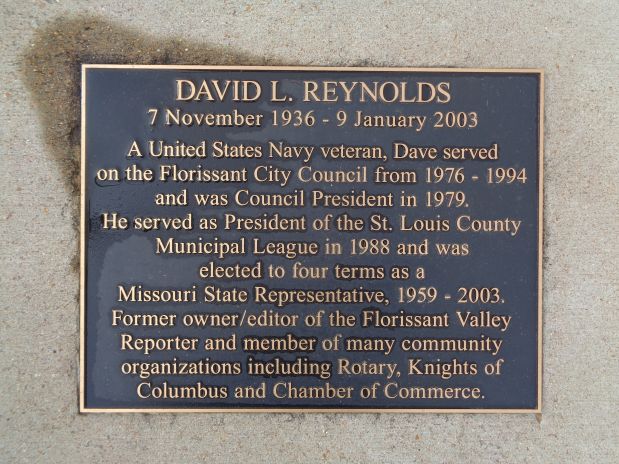 DAVID L. REYNOLDS MEMORIAL PLAQUE