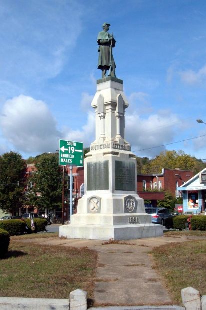 TOWN OF WARREN WAR OF THE REBELLION MEMORIAL