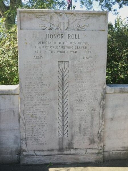 TOWN OF ORLEANS THE WORLD WAR MEMORIAL CENTER STONE