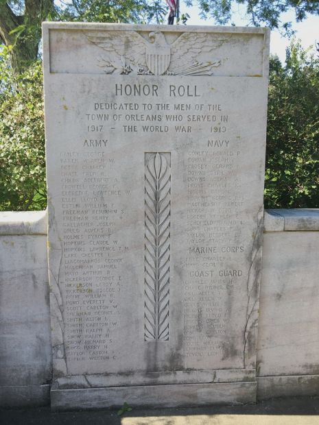 TOWN OF ORLEANS THE WORLD WAR MEMORIAL CENTER STONE