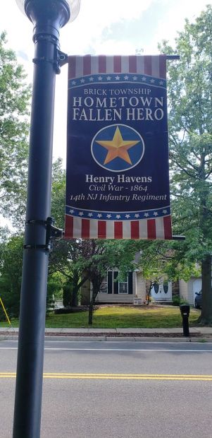 HENRY HAVENS HOMETOWN FALLEN HERO MEMORIAL BANNER