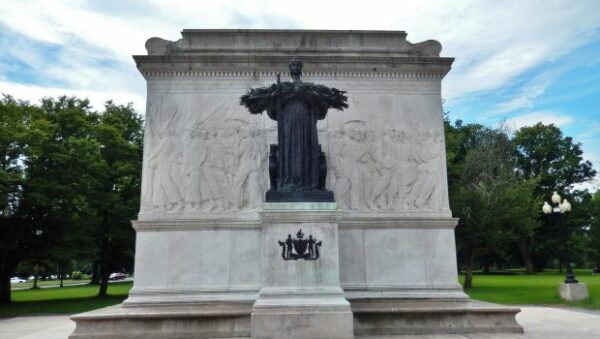 ALBANY SOLDIERS AND SAILORS MEMORIAL FRONT
