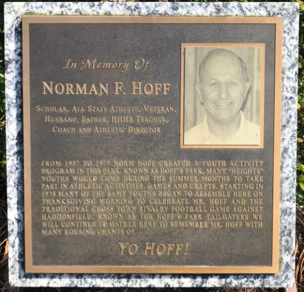 IN MEMORY OF NORMAN F. HOFF MEMORIAL PLAQUE