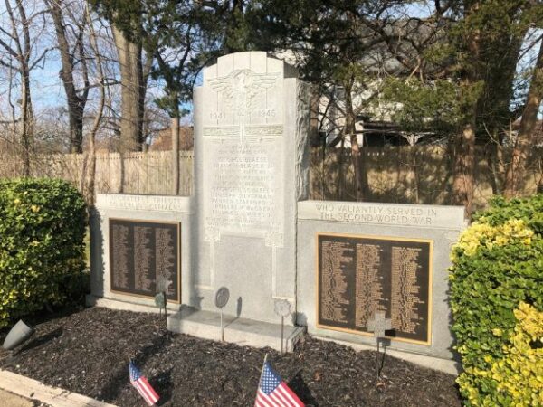 BERLIN’S CITIZENS WORLD WAR II MEMORIAL