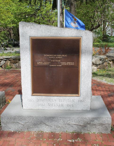 CONCORD WAR VETERANS MEMORIAL STONE C