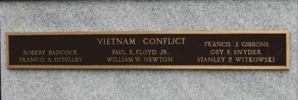 CLINTON VIETNAM CONFLICT MEMORIAL PLAQUE