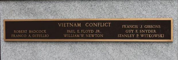 CLINTON VIETNAM CONFLICT MEMORIAL PLAQUE