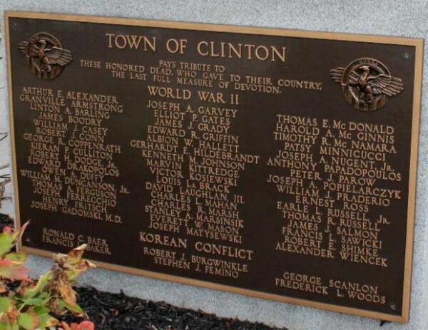 TOWN OF CLINTON HONORED DEAD WAR MEMORIAL PLAQUE