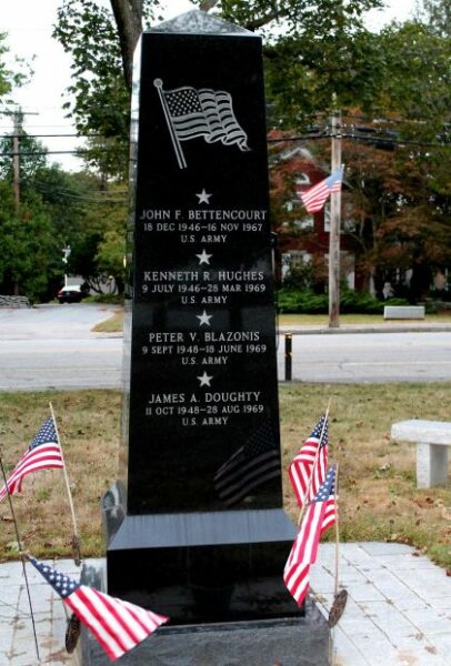 CHELMSFORD VIETNAM WAR MEMORIAL SIDE B