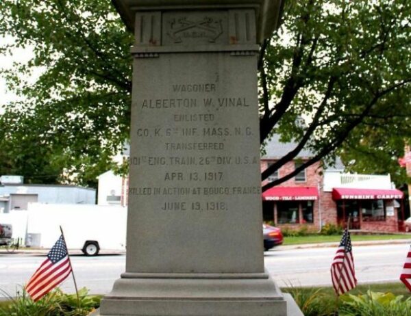 CHELMSFORD WORLD WAR SUPREME SACRIFICE MEMORIAL STONE C