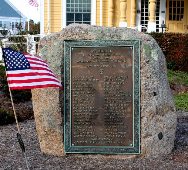 TOWN OF BREWSTER WORLD WAR MEMORIAL