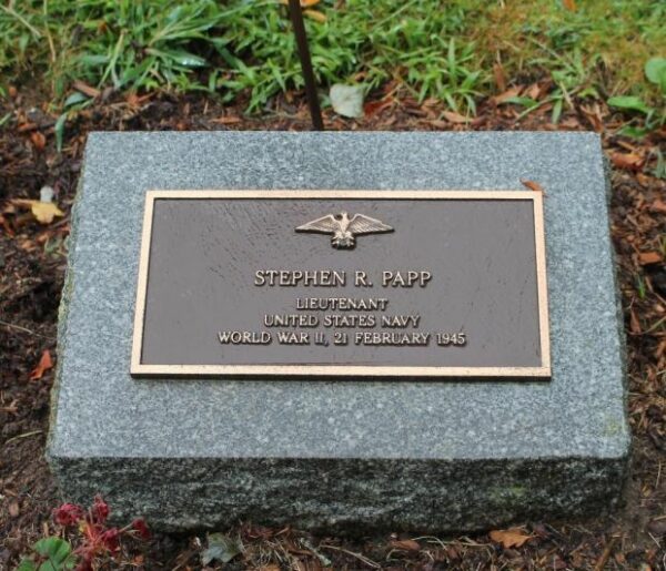STEPHEN R. PAPP WAR MEMORIAL PLAQUE
