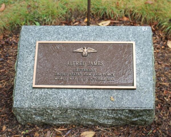 ALFRED JAMES WAR MEMORIAL PLAQUE