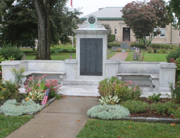 FALMOUTH WORLD WAR I VETERANS MEMORIAL