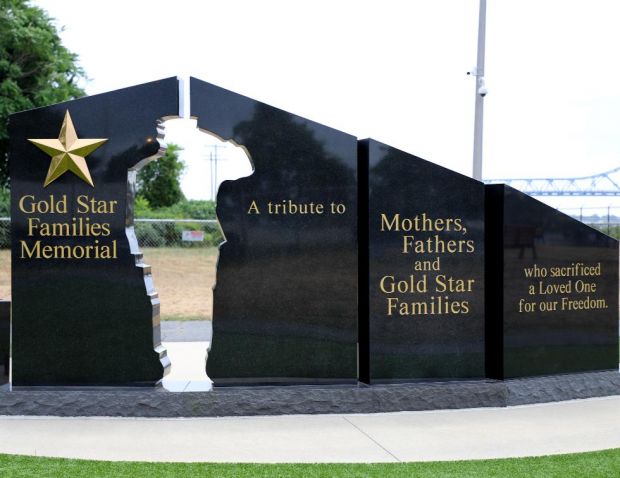 FALL RIVER GOLD STAR FAMILIES MEMORIAL FRONT