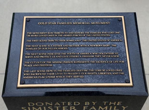 FALL RIVER GOLD STAR FAMILIES MEMORIAL PLAQUE