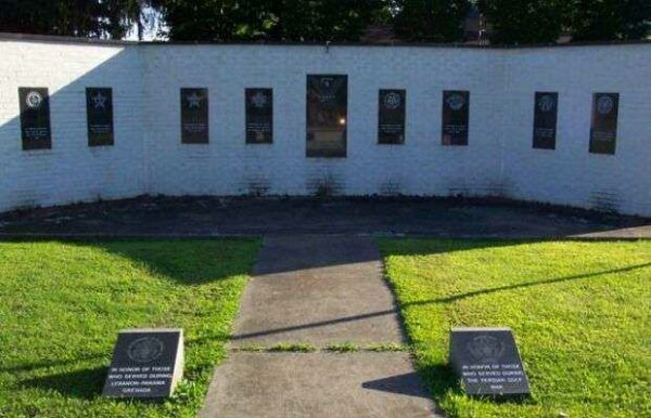 MOUNT UNION AREA VETERANS MEMORIAL