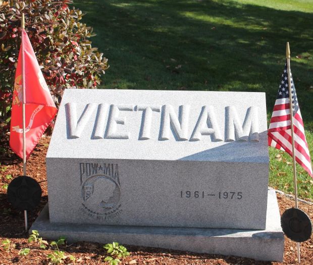 DUNSTABLE VIETNAM WAR MEMORIAL