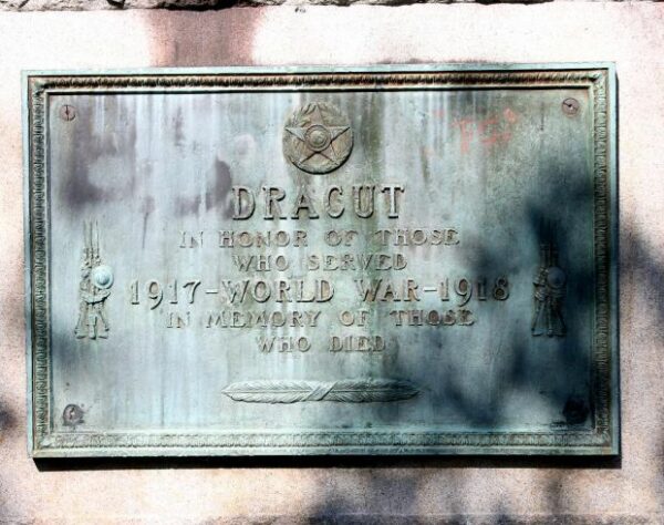 DRACUT MEMORY OF THOSE WHO DIED WORLD WAR MEMORIAL PLAQUE