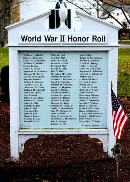 DENNIS, MASS. WORLD WAR II HONOR ROLL MEMORIAL