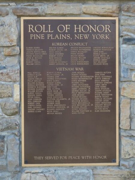 PINE PLAINS ROLL OF HONOR KOREAN CONFLICT AND VIETNAM WAR MEMORIAL PLAQUE