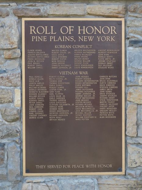 PINE PLAINS ROLL OF HONOR KOREAN CONFLICT AND VIETNAM WAR MEMORIAL PLAQUE