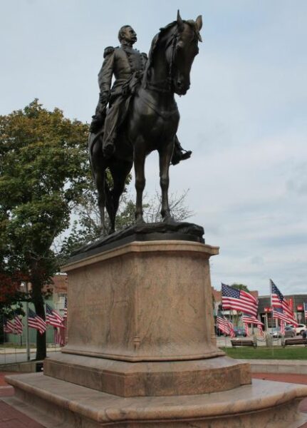 GENERAL WILLIAM FRANKLIN DRAPER WAR MEMORIAL
