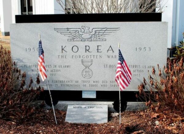 MARSHFIELD KOREAN WAR MEMORIAL FRONT