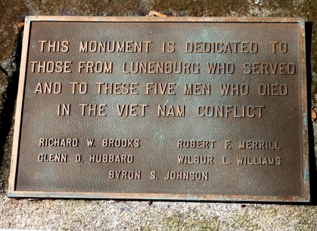 LUNENBURG VIETNAM WAR SUPREME SACRIFICE MEMORIAL PLAQUE