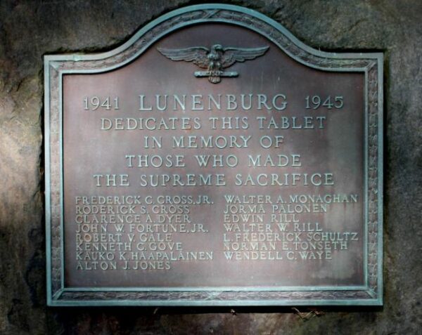 LUNENBURG WORLD WAR II SUPREME SACRIFICE MEMORIAL PLAQUE
