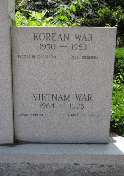 HUDSON SUPREME SACRIFICE WAR MEMORIAL RIGHT STONE