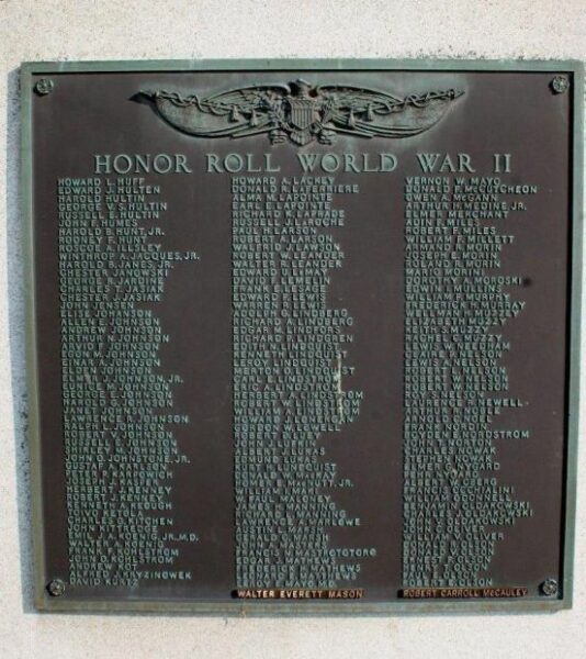 HOLDEN WORLD WAR II MEMORIAL PLAQUE C